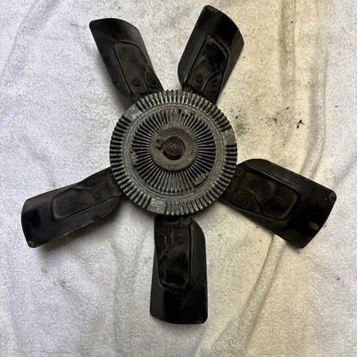 Hoja de ventilador de 6 cilindros Jeep TJ Wrangler 4,0 L con embrague 97-06  Foto 1 de 2