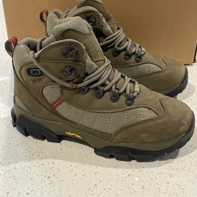 Rei Goretex Women’s Monarch Leather Hiking Boots Vibram Soles Size US 8 - Image 1 of 4