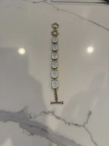 NEW Heidi Daus "The Devil Wears Heidi" Rectangular White Crystal Toggle Bracelet - Picture 1 of 8