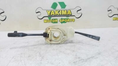 Interruptor de faros y limpiaparabrisas 81-83 Nissan Pickup 720 OEM  Foto 1 de 4