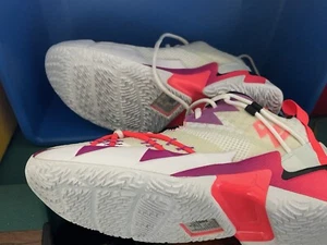 Größe 9,5 - Jordan Why Not Zer0.3 SE Flash Crimson - Bild 1 von 5
