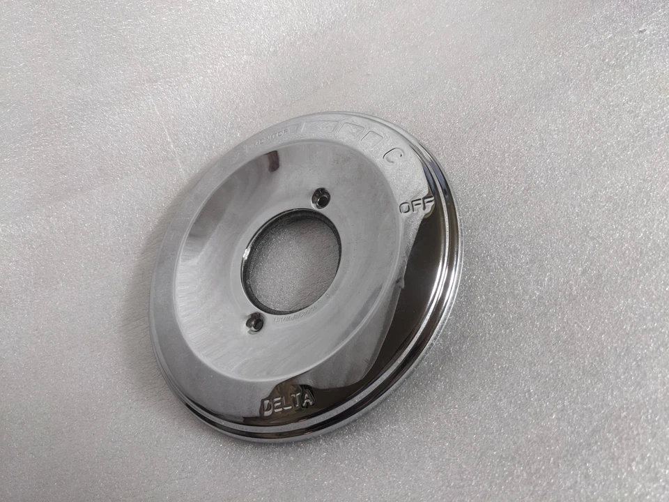 DELTA Monitor 13 /14 Series COVER PLATE ONLY CHROME MINT COND  - Image 1 of 4