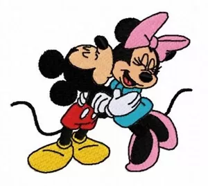 MACCHINA RICAMO DISEGNI USB - DISNEY'S MICKEY & FRIENDS 6 DISEGNI 4X4 & 5X7 - Foto 1 di 6
