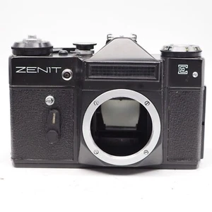 Zenit E 35mm Spiegelreflexkamera Body 1981 Last Year Made, revidiertes Logo und Abdeckung X016 - Bild 1 von 11