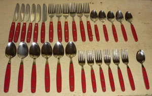 30 pz Posate Inox / 6 Impostazioni RESISTENTI 3 RIVETTI MANICI ROSSI. BONUS 9 PZ - Foto 1 di 4