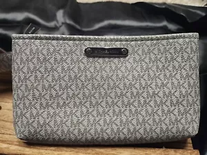 NWOT MICHAEL KORS Belt Bag MK Logo Silver Tone Fanny Bag L/XL Authenticated - Picture 1 of 16