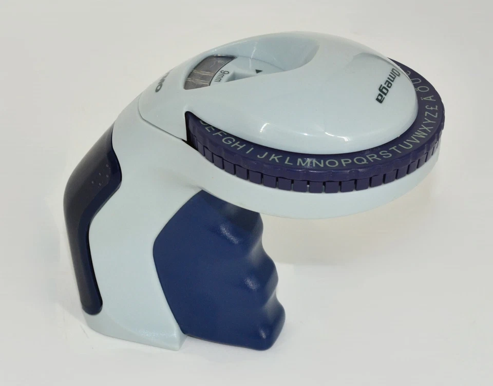 DYMO Omega Präge Beschriftungsgerät Label Gerät ohne Schriftband Prägeband 9 mm - Bild 1 von 4