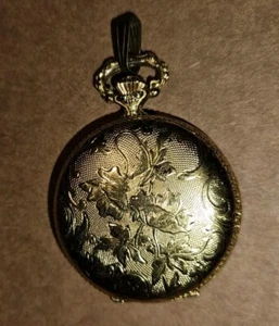 Lamdan Damen Taschenuhr zum Aufziehen mit intaktem Kristall ohne Kette funktioniert nicht - Bild 1 von 8