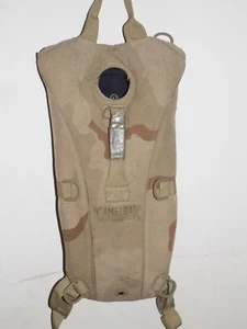 Sistema de hidratación de agua USGI CamelBak camuflaje del desierto termoBak 3L solo portador - Imagen 1 de 6