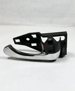 ⭐️ 2008-2010 TOYOTA CAMRY FRONT RIGHT PASSENGER SIDE INTERIOR DOOR HANDLE OEM - Picture 1 of 3