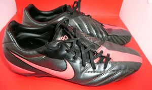 nike total 90 size 9