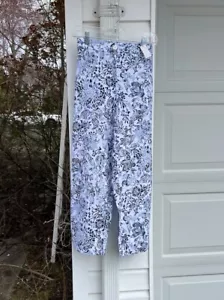 NWT Talbots Pretty White Multicolored Batik Floral Crops 20W - Picture 1 of 6