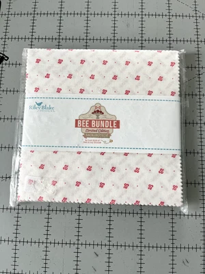 Lori Holt Bee Bundle Limited Edition Backgrounds 5" Stacker, Riley Blake Fabric - Image 1 of 2
