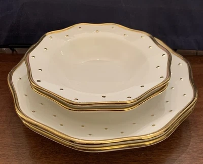 4 PLATOS INSPIRADOS (2) Y CUENCOS (2) IDC pintados a mano blancos con puntos dorados y tri Foto 1 de 4