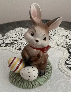 Goebel Osterdekoration Hase mit bunte Eier" - # Ca.9 ,5 Cm H - Bild 1 von 4