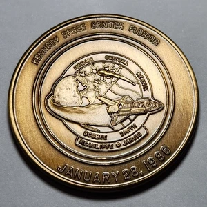 1986 Kennedy Space Center Coin Challenger Tribute New Era Space Exploration - Picture 1 of 2