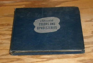 Original 1940 Oldsmobile Colors & Upholsteries Dealer Showroom Album 60 70 90 - Picture 1 of 5