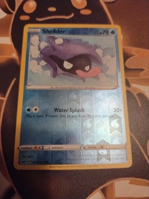 Shellder 040/202 Swsh01: Sword & Shield Reverse Holo-NM - Image 1 of 2