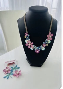 Betsey Johnson  Flower Necklace Crystals Gold Tone Lot of 2 Earring NEW/NWT - Picture 1 of 8