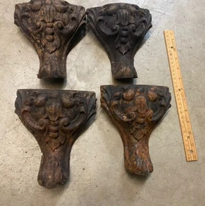 VINTAGE SET OF 4 METAL FURNITURE LEGS FEET CAST IRON BATHTUB FEET- LION CLAWS - Picture 1 of 6