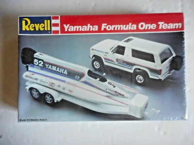 Revell Yamaha Formula One Team With Ford Bronco & Racing Boat Model Kit 1/25 NOS - Image 1 of 4