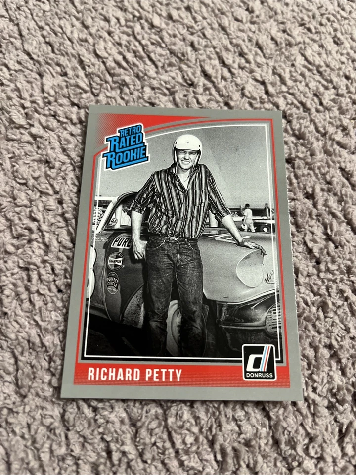 2019 Donruss Racing NASCAR Retro Rated Rookie SILVER Parallel #17 Richard Petty - Image 1 of 1