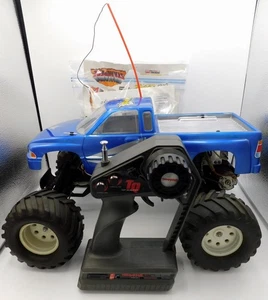 Vintage Traxxas Stampede 2WD RC Truck with Remote and Accessories TESTED - Picture 1 of 16