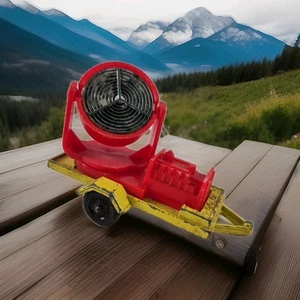 Vintage TOOTSIETOY Spotlight Trailer 1/64 scale Red Plastic Yellow Diecast - Picture 1 of 8