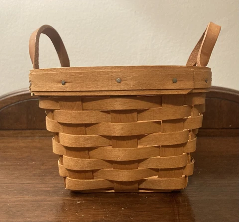 Longaberger Basket 1990 Small Round Ginny MRK Cover