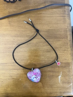 Marc Jacob’s Pink and white heart necklace - Image 1 of 3