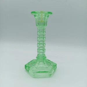 Walther Söhne Uranglas Kerzenständer und Art Deco 30er Jahre "Maria" grüne Kerze - Bild 1 von 3