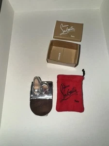 Barbie doll Louis Vuitton shoes - Picture 1 of 8