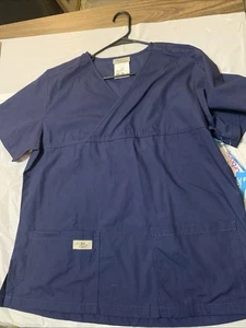 Urbane Classic Fit Scrubs V-Neck Top - Womens Large - Navy NWT - Picture 1 of 10