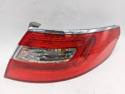 Hyundai Azera Grandeur HG 2013 luz trasera derecha Foto 1 de 4