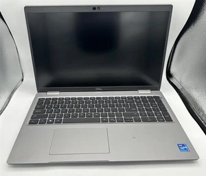 Laptop Dell Latitude 5520 15.6 FHD Intel *ITAD-DE-5520I7-32/512* - Imagen 1 de 8