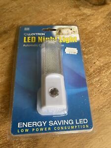 Lloytron B9302-C Rapid Response Automatic LED Plug-in Safety Night Light