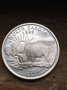 A 2005 S North Dakota 90% SILVER Deep Cameo "PROOF" State Quarter US Mint Coin - Picture 1 of 2