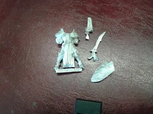 WARHAMMER FANTASY Warriors of Chaos CHAMPION OF SLAANESH metal - Imagen 1 de 1
