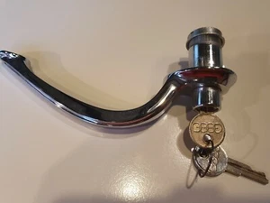 Türgriff für DKW F 89 3=6 AU 1000 Heckdeckelgriff Kofferraumgriff 99.347 - Bild 1 von 2