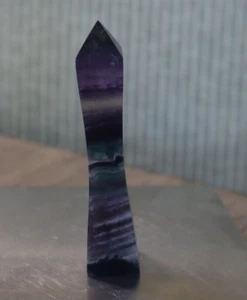 FLUORITE POINT (SKINNY WAIST) 3.01 INCHES TALL/ 36 GRAMS - Picture 1 of 6