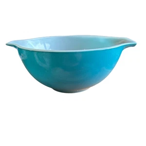 Vintage Pyrex Cinderella Mixing Bowl Aqua Blue #442 1 1/2 QT Made In USA - Picture 1 of 9