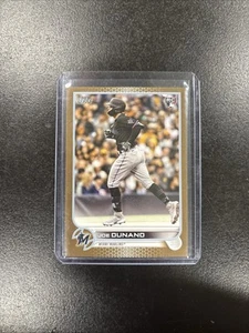 Tarjeta de radiocontrol Joe Dunand Rookie/2022 DORADO Parallel 2022 Topps #US126 Miami Marlins - Imagen 1 de 2