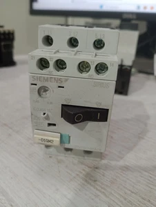 Siemens 3RV1011-0FA10 - Interruttore di sicurezza - Foto 1 di 3