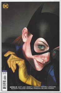 BATGIRL #25 (2016) ~ MIDDLETON VARIANT ~ NEAR MINT+ 9.6 - Picture 1 of 2