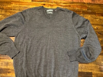 Suéter de lana merino gris Lyle & Scott para hombre talla pequeña (913) Foto 1 de 4