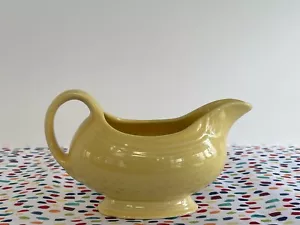 Fiestaware Yellow Gravy Boat Fiesta Retirado Amarillo Pálido Salsaboat - Imagen 1 de 7
