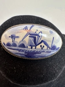 ANTICA CHIUSURA A C 925 STER. SPILLA MULINO A VENTO OLANDESE SMALTATA PORCELLANA BLU DELFT ARGENTO - Foto 1 di 12