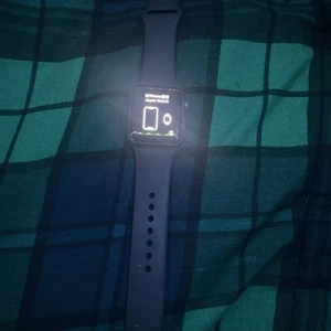 Apple MTF32LLA Watch Series 3gps 42 Mm Space Gray Aluminum With Black JUST WATCH - Zdjęcie 1 z 4