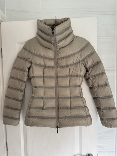 Moncler Cappotto donna corto imbottito oro beige UK 8