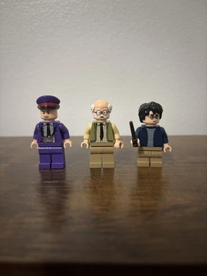 Минифигурки LEGO Harry Potter: 75957 ТОЛЬКО из автобуса Knight  - Изображение 1 из 4